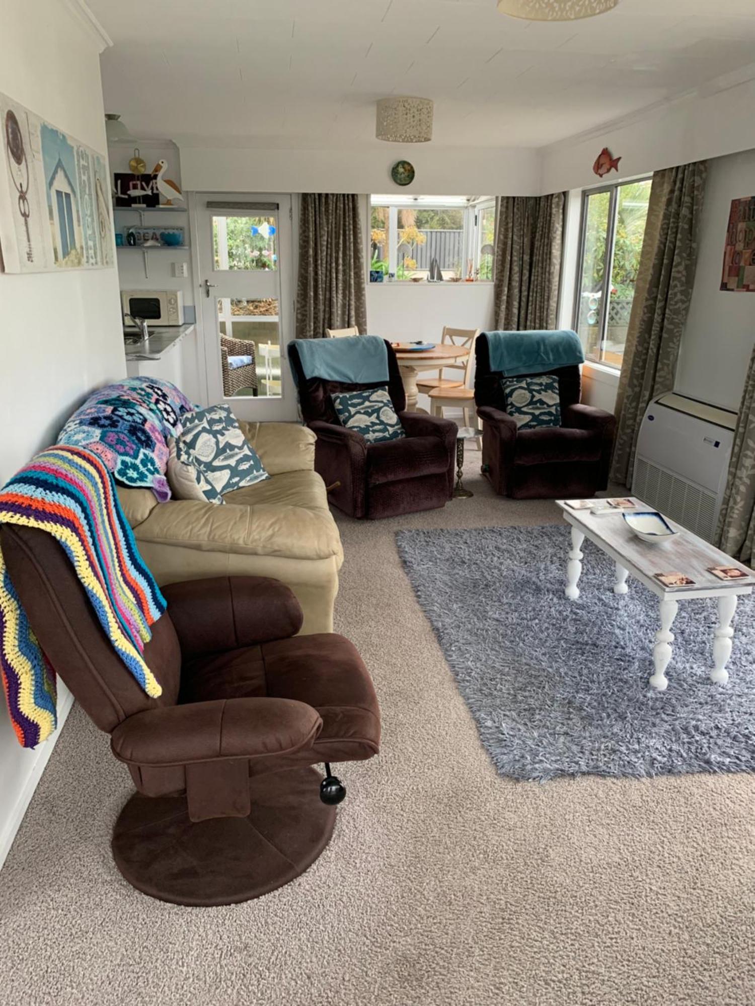 Beach Cottage - A Cosy Beach Cottage Charmer Riverton 外观 照片